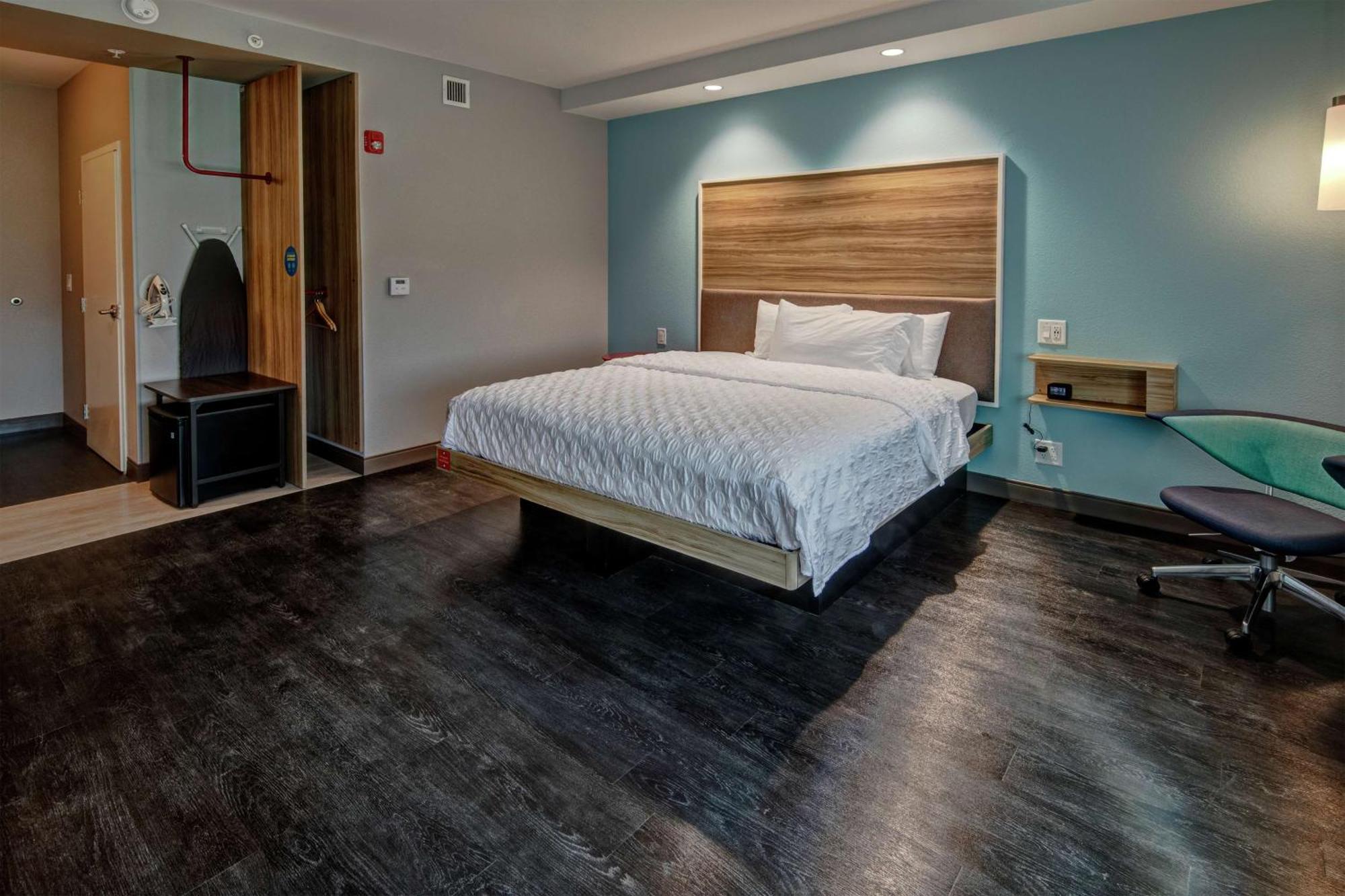Tru By Hilton Roanoke Hollins Hotel Kültér fotó
